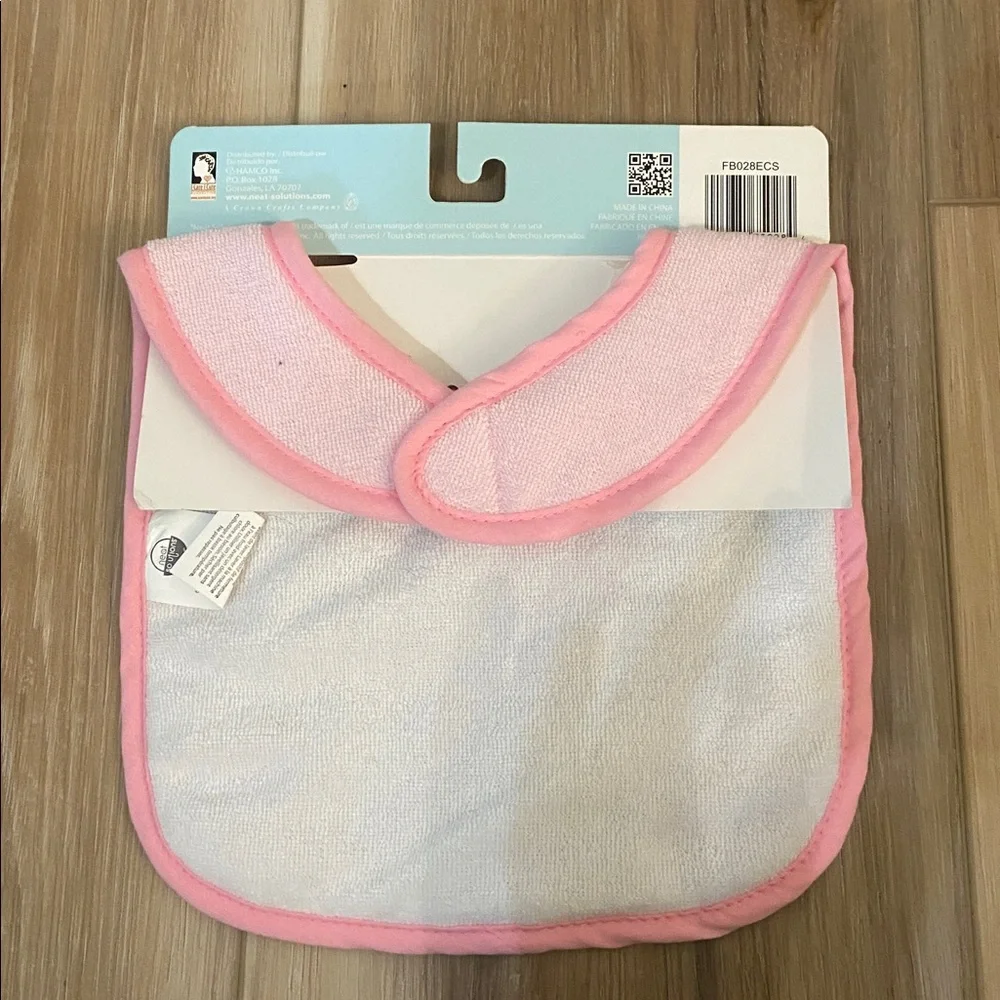 💙2/$5 NWT Easter Bib